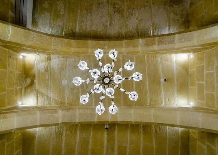 Senglea Suites Hotel