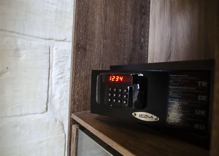 Senglea Suites Hotel