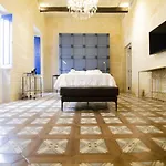 酒店 Senglea Suites *