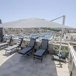 酒店 Senglea Suites *