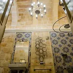 Senglea Suites *