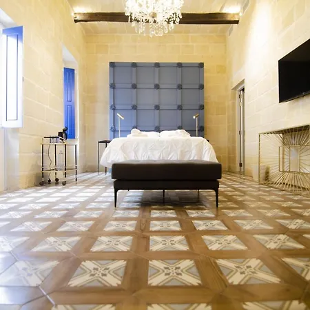 Отель Senglea Suites *