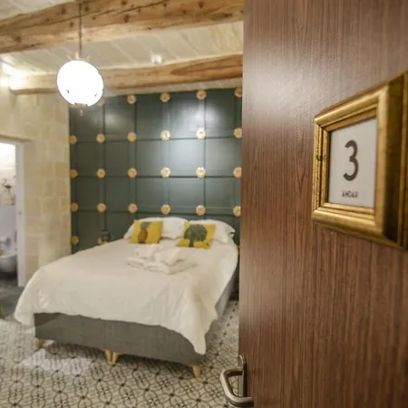 Senglea Suites Отель