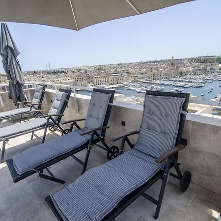 Senglea Suites Отель *