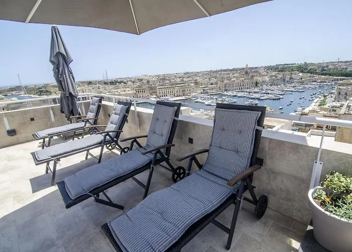 Senglea Suites ホテル *